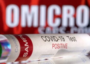 Temperaturë deri në 39 gradë, ethe e dhimbje muskujsh”/ Mjeku infeksionist: Të vaksinuarit ia dalin më lehtë me Omicronin
