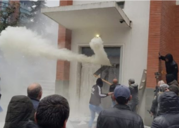 “Ço policinë se Luli mbaroi”/ Gjata përplaset me Haxhiun: Në datën 8 ke marrë Ramën 6 herë në telefon