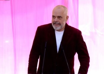 30 vjet FRESSH/ Rama të rinjve: Politika në listën e fjalëve të pista, politikanët të mallkuar