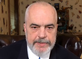 “Ne i kemi shlyer detyrimet”/ Rama për 21 Janarin: Fajtorët e vërtetë dëshmojnë akoma dhunë mes njëri-tjetrit