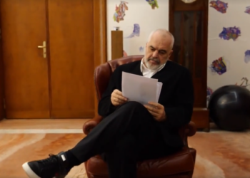 “Të dëgjojmë njëri-tjetrin si qytetarë, larg llogoreve partiake”, Rama prezanton Këshillimin Kombëtar