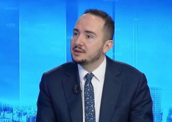 Berisha më 6 mars me LSI?/ Salianji: Hyn për të na përçarë, PD fiton 6 bashkitë. Gati emrat e kandidatëve, çfarë tregoi rikthimi i tij në Kuvend