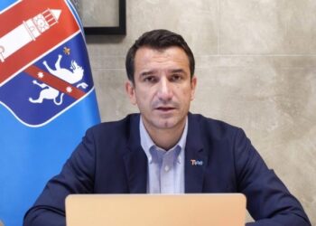 Veliaj poston fotot: Faleminderit për ata që gjatë festave qendruan në krye të detyrës