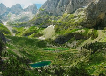 Vendet që duhet të vizitoni në vitin 2022/ Shqipëria renditet e 10-ta