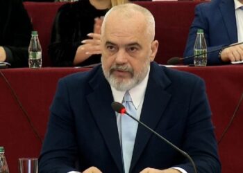 “Nafta është rritur kudo, shikoni Kosovën”/ Rama: Rrogat nuk i rrisim dot sa doni ju, se falimentojmë si Sudja