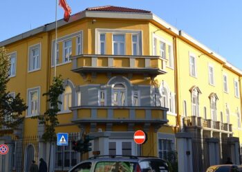 Kushi: Rimbursim 50% për çmimin e biletës për transportin e nxënësve në zonat rurale