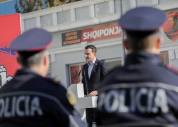 Veliaj në Policinë e Tiranës: Së bashku fituam betejën me betonieret; Beteja me FSHF-në jo vetëm e imja, por e të gjithëve