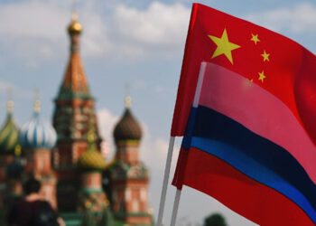 Kina kritikon Putin për armët bërthamore, kërkesë Rusisë për qetësi