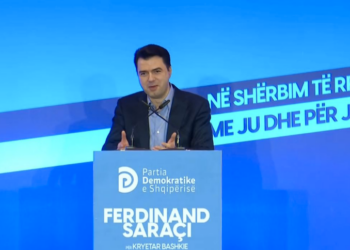 “Dy ministra në burg, të tjerë e kanë radhën”/ Basha: Dëgjojnë tringëllimat e prangave e flasin për bravat