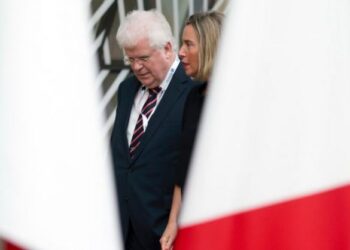 Ambasadori rus në BE: Do të sulmojmë nëse kërcënohen rusisht folësit në Ukrainën lindore