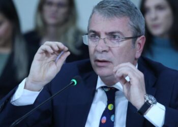 Debatet/ Gjiknuri: S’gjetët gjë për rolin tim, mos të flas si Sekretar i Përgjithshëm i PS për “tërmete”! Tabaku: Kujdes se dilni si tek “Dibra”