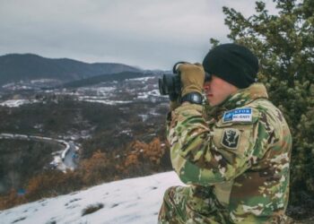 FOTOT/ “Erë” konflikti në Ballkan?! Ushtarët amerikanë “blindojnë” gjithë vijën kufitare Kosovë-Serbi