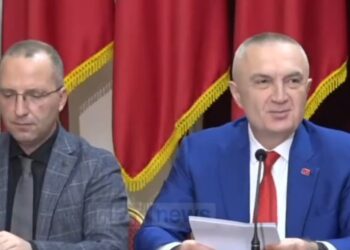 “Nesër kallëzim në prokurori për Kuvendin”, Meta tregon kur do të publikohen 72 pyetjet e Gjykatës Kushtetuese