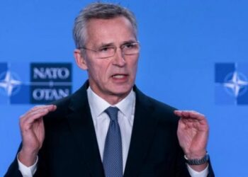 Pushtimi i Ukrainës/ Takim i krerëve të vendeve anëtare të NATO-s Stoltenberg-Rusisë: Ndërprisni sulmet ushtarake, mbani përgjegjësi për çdo veprim