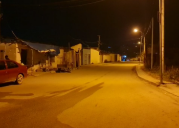 Emri/ Qëllon në ajër në gjendje të dehur tek ish-Fusha e Aviacionit në Vlorë! Autori para pak kohësh kishte dalë nga burgu