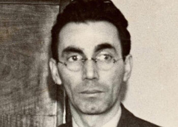 Njolla e zezë e bashkëpunimit me nazistët, e mbulon plotësisht biografinë atdhetare të Xhaferr Devës!