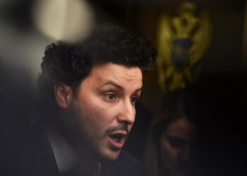 Rënia e qeverisë në Mal të Zi/ Premtimi i Abazoviç: Tani fillojnë ndryshimet e vërteta!