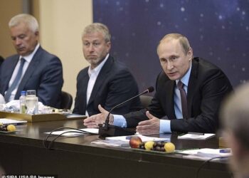 Vendimi ekstrem ndaj oligarkëve të Putinit/ Bosit të Chelsea, Abramovich i ndalohet hyrja në Britani