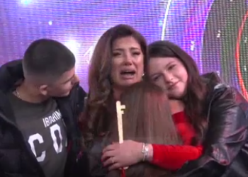 VIDEO/ Takon 3 fëmijët pas 100 ditësh! BBV surprizon Arjolën, i dhurohet një apartament