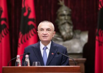Pushtimi i Ukrainës/ Meta mbledh me urgjencë Këshillin e Sigurisë Kombëtare!