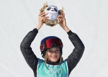 Mbështetja e mjekësisë tradicionale kineze për suksesin të Gu Ailing-ut