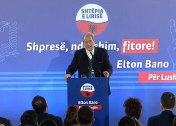 Urdhëri kërcënues i Berishës në Lushnje: Bëni gjithçka për fitore, Basha armë me vrimë, është i prishur. Revolucioni…!