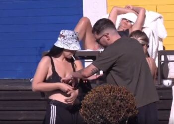 FOTO/ “Paqe” mes Donaldit dhe Einxhel, ja gjesti i aktorit ndaj moderatores