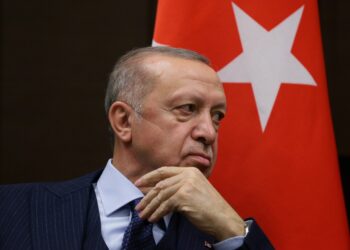 Zbardhen negociatat mes Erdogan dhe Putin, a ka shanse ndërmjetësimi mes Rusisë dhe Perendimit?