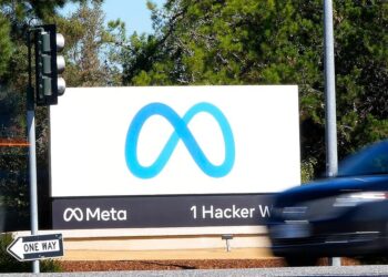 Çfarë po ndodh me Facebook-un? Kompania humb 27% të vlerës në bursë