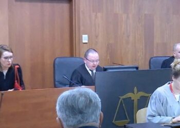 Një shikim ndryshe i Trupës që dënoi Tahirin: Ish-ministri denoncoi në 2014 gjyqtarin Pëllumbi që dha verdiktin! DSIK për dy anëtarët e tjerë të trupit: S’duhet ta ushtrojnë detyrën!