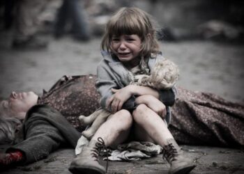 Lufta s’kursen as fëmijët/ Raketa ruse godet një jetimore afër Kievit