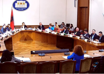 Debate për inceneratorët/ Tabaku: Shpenzime për punime të pakryera. Haxhiademi: Shteti ka kontroll në aksione dhe në të gjitha pagesat…