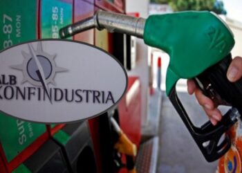Çmimi i karburantit/ Konfindustria: Rritja e përsëritur tregon se ka kartele e monopol, të bëhet hetim parlamentar!