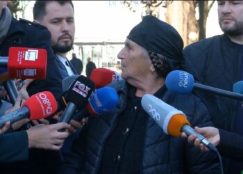 “‘Pusho’! Nënë Liza”/ Banorët pas takimit me Ramën: Nuk na dëgjoi fare. S’morëm asnjë garanci