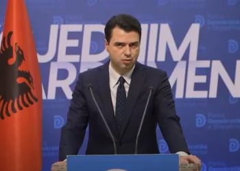 Lufta në Ukrainë, Basha apel Qeverisë: Siguroni rezerva të mjaftueshme ushqimore dhe karburante