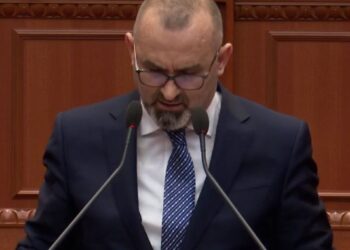 Aksioni në burgje/ Paralajmërimi i ministrit: Do pastrohet sistemi, do heqim tavanin e moshës 35 vjeç për punonjësit