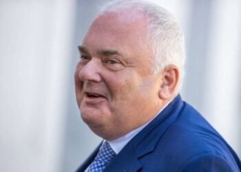 Ky është njeriu më i besueshëm i Putinit në Gjermani