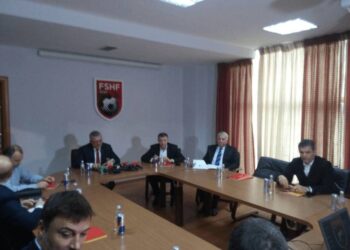 Zgjedhjet në FSHF/ Rasti unik: Komisioner, delegat dhe kandidat