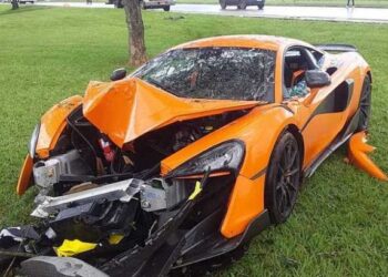 FOTO/ E krahasoi veten me Messin, por tani luan në Kinë dhe shkatërroi një McLaren 600 mijë euro…