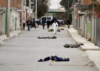 FOTOT/ Rruga drejt Ferrit, çdo 5 hapa një kufomë