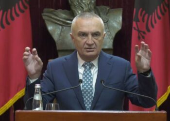 ‘Falsifikimi, procedurë mafioze’/ Meta: U përpoqën të bëjnë grusht shteti ndaj Presidentit