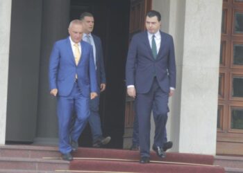 Akuza e Metës për Bashën: Eshtë i llastuar dhe i mësuar me dhurata, e ka të qartë fundin politik!
