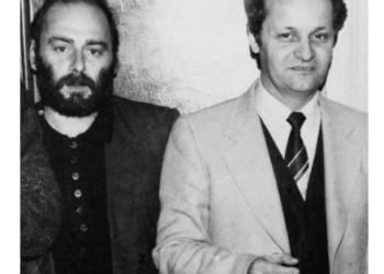 Kur unë dhe Filipi donim të kyçnim në zyrë Teodor Kekon me një dopjo raki përpara