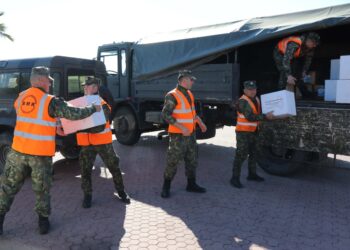Moti i keq/ Emergjencat Civile shpërndajnë mbi 500 pako ushqimore për zonat e thella të qarkut Shkodër