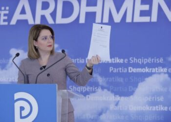 “Rama fsheh udhëtimet luksoze”, zbardhet kërkesa e PD ndaj Drejtorisë së Shërbimeve Qeveritare