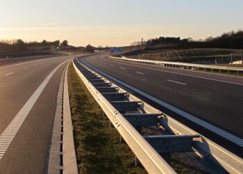 INSTAT: Në 6 vite janë investuar 1,2 mld euro në rrugë, por numri i kilometrave ka rënë me 4.4%