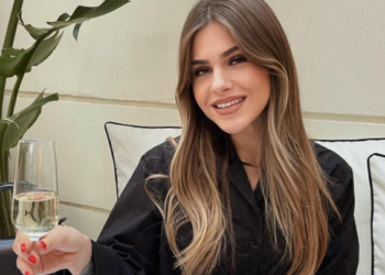 “I pëlqen që jam në krah të djalit të saj”, Sarah tregon takimin me nënën e DJ PM