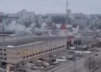 VIDEO/ Ja si Rusia përdor armatimin e ndaluar në Kharkiv, rrezikohet popullsia civile