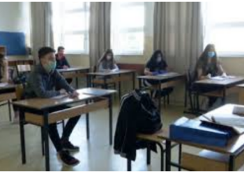 Nga emigracioni te mungesa e laboratorëve mësimor në shkolla/ Ulet numri i nxënësve në arsimin parauniversitar