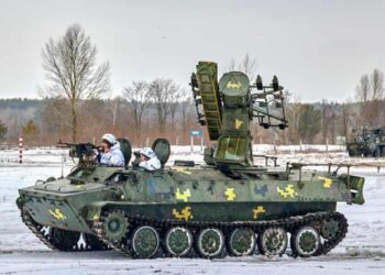Prag lufte/ Moska po shton trupat në kufi, a do ketë pushtim në mesjavë?